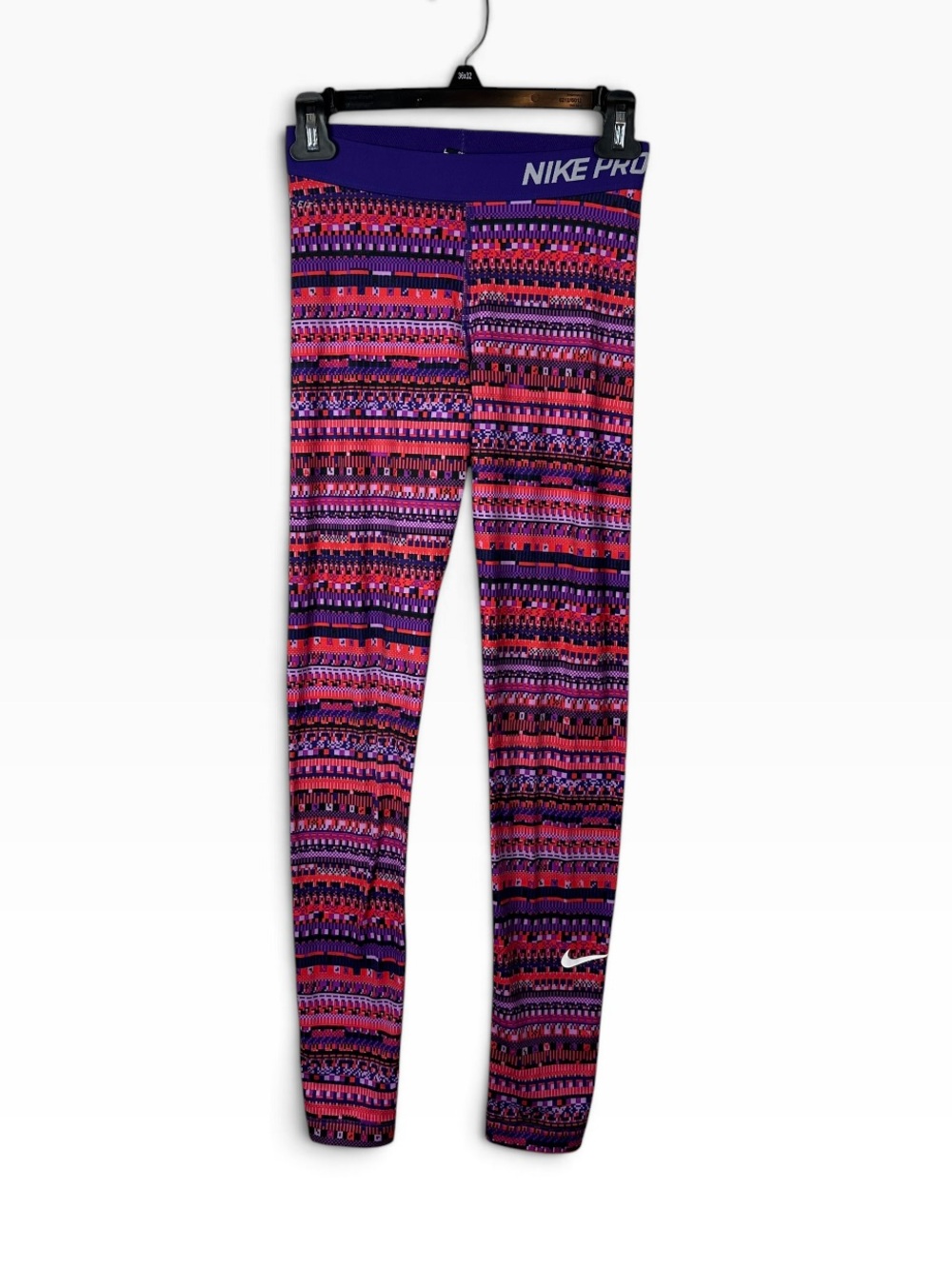 Nike Pro Dri-Fit Geometric Pixel Fair Isle Printed Leggings Purple Pink Small